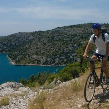 Villa Saison Openning Prices Luxury Nini With Fireplace, Private Pool, Bikes, Barbecue And Much
