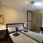 Prices Nini With Private Pool, Barbecue,bike, Fireplace, And Much فيلة بوريتش